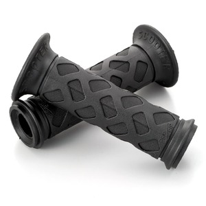 【新着特価】デイトナ(Daytona) PROGRIP(プログリップ) バイク用 グリップ ハンドル径φ22.2(原付)用 115mm スタンダードラバー エンド貫通 789タイプ ブラック 98131