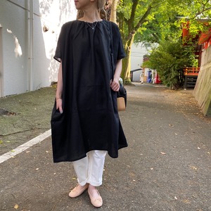 Honnet (オネット) ELASTIC NECK LONG　BLACK