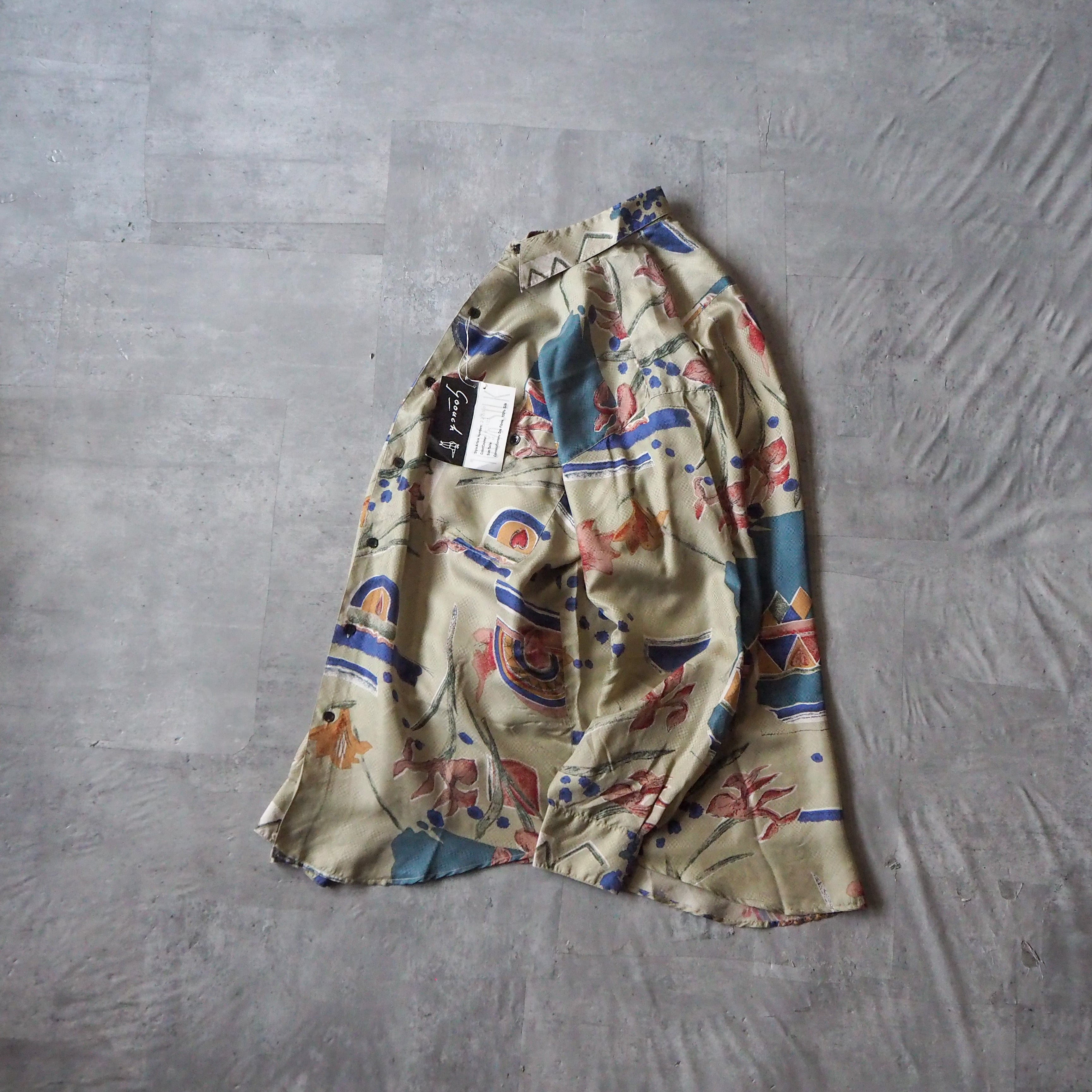 90s “GOOUCH” dead stock! art pattern dress shirt silk100% 90年代