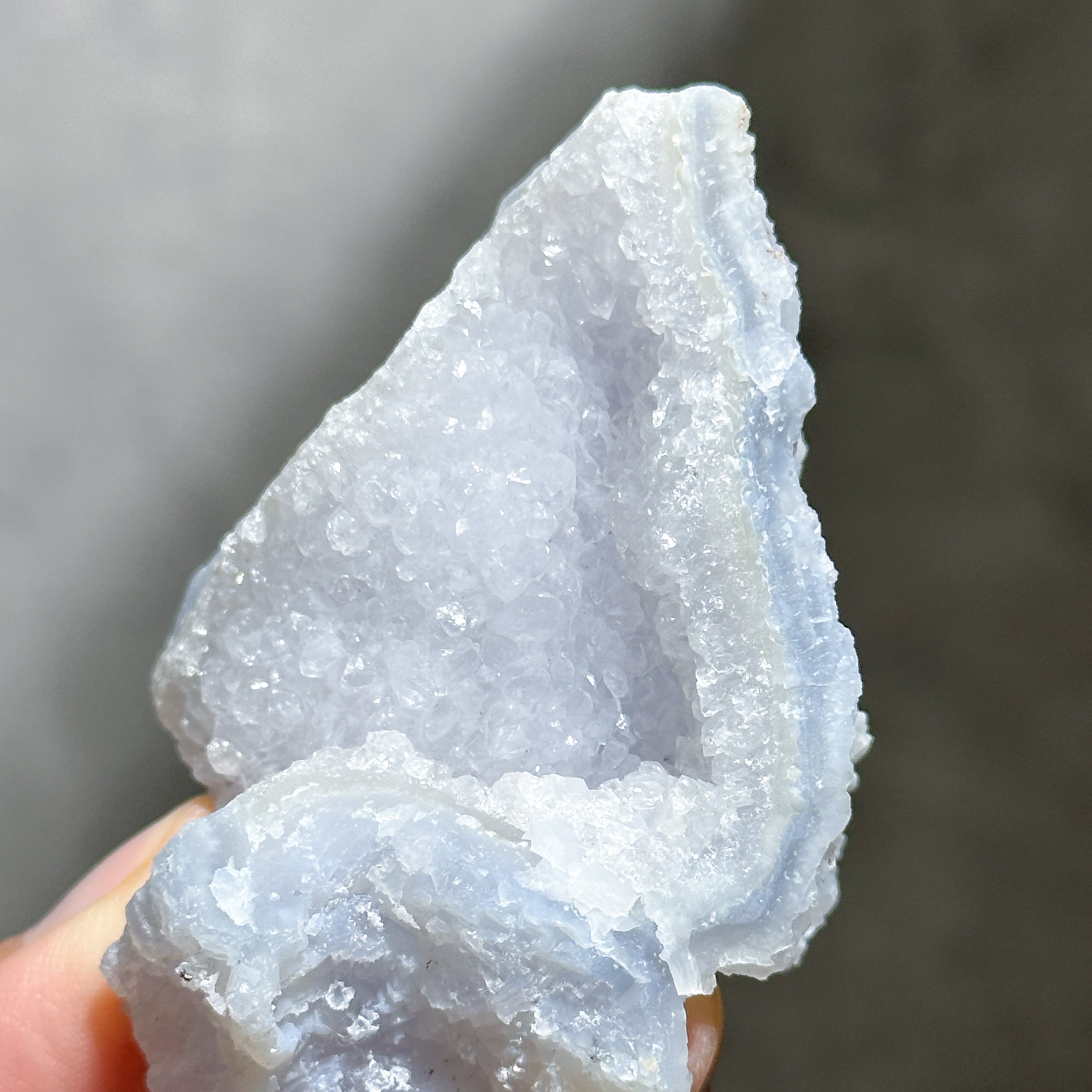 ブルーカルセドニー 原石83◇ Blue Chalcedony ◇天然石・鉱物