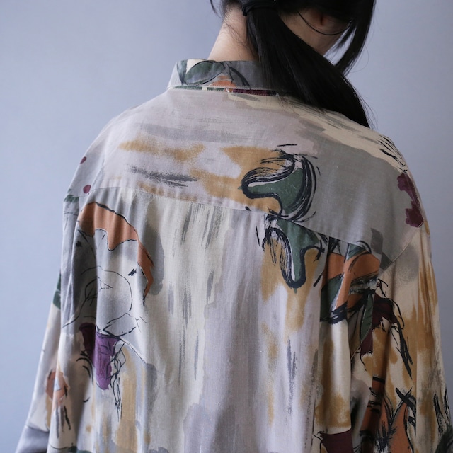 art graphic full pattern over silhouette shirt