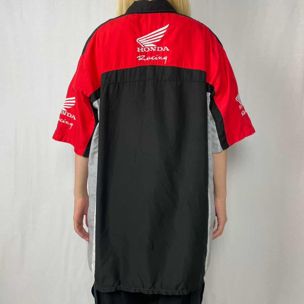 HONDA RACING ホンダレーシング スウェット パーカー 黒色袖白赤 HONDA RACING ホンダレーシング スウェット パーカー 黒色袖白赤