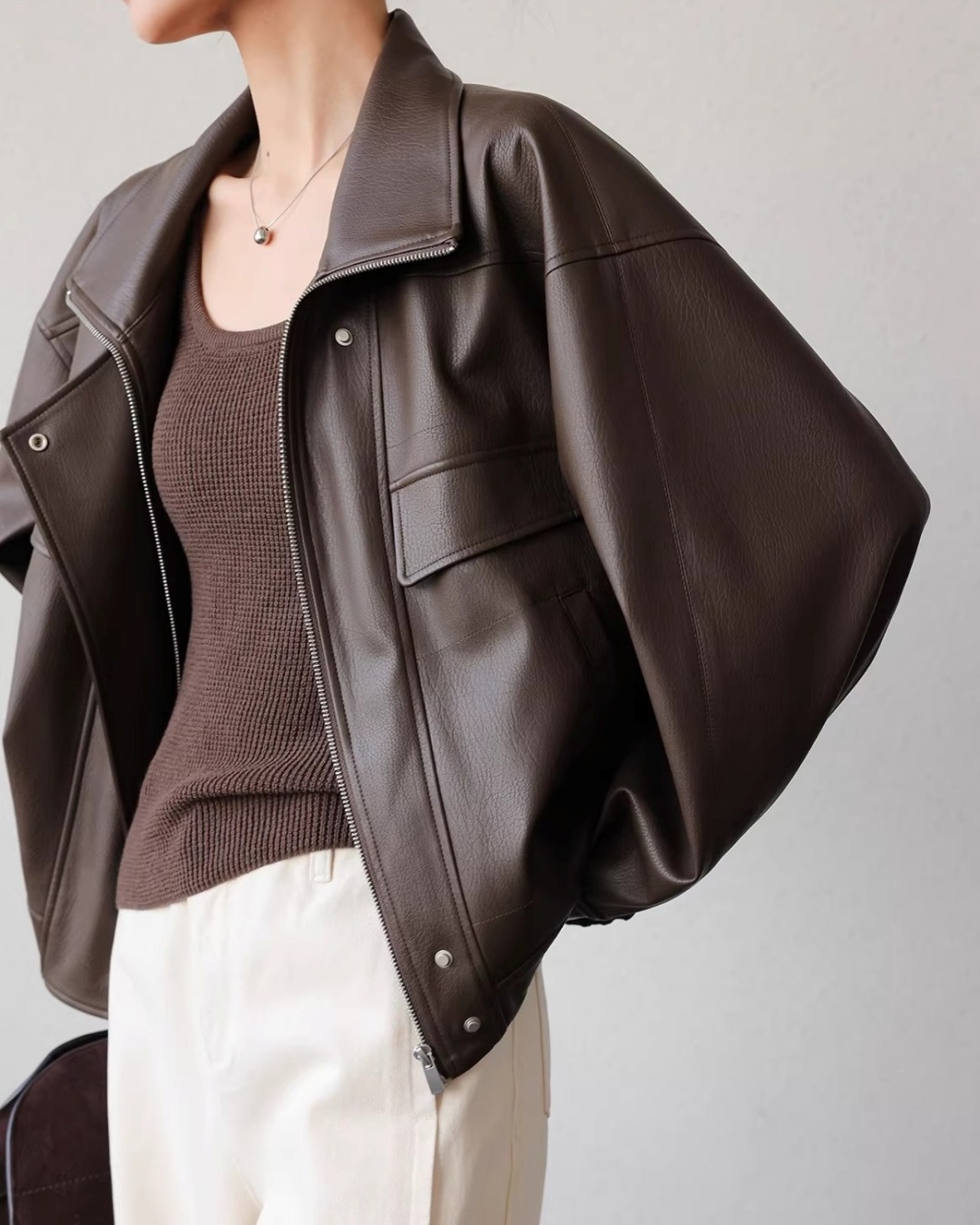 Zip-up volume sleeve faux leather Jacket L0092