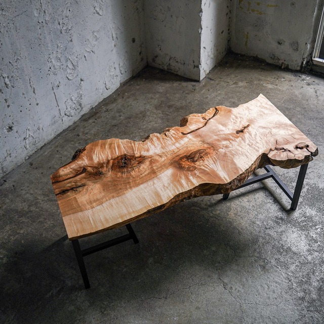 栃の一枚板 ローテーブル