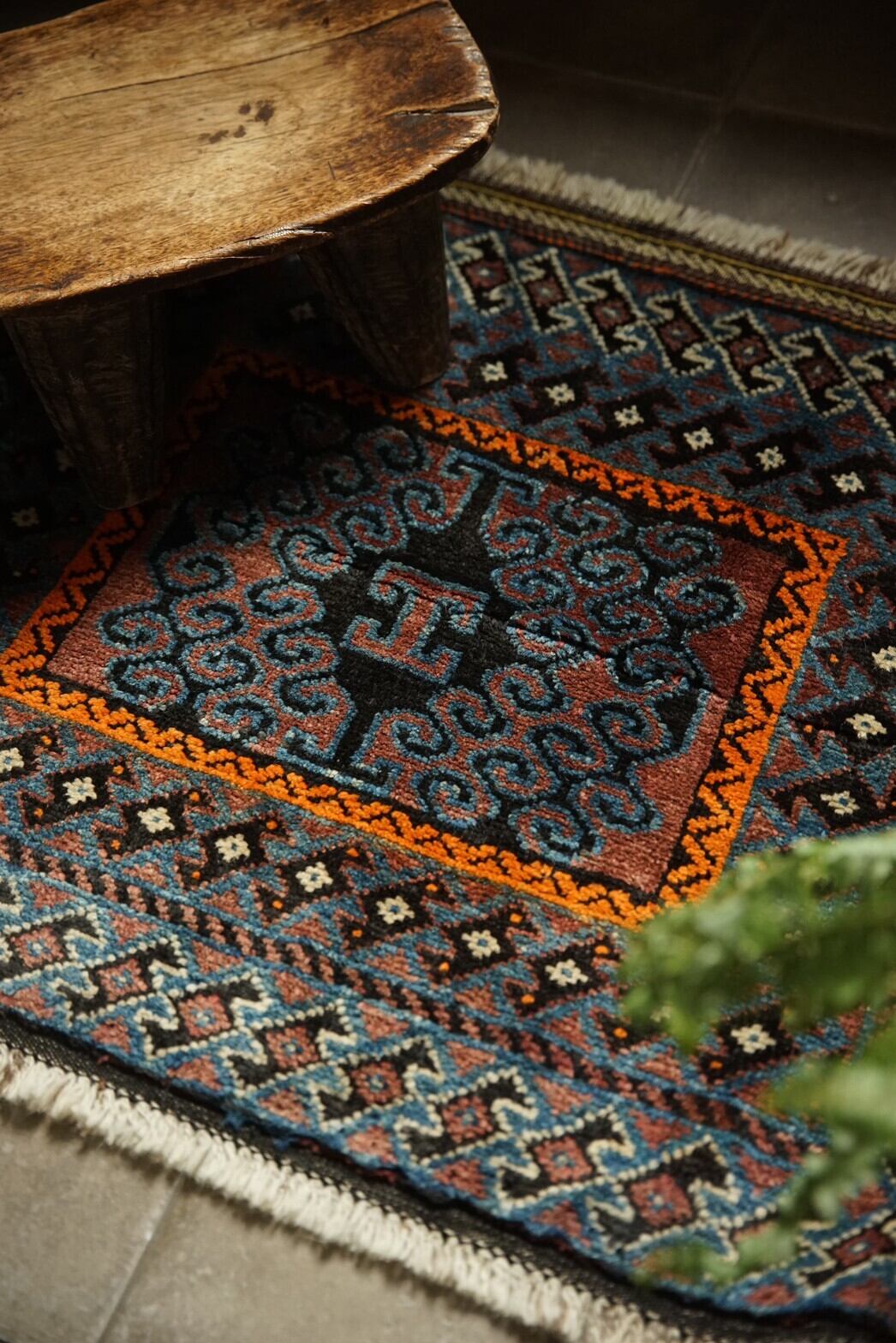 877 -Vintage Taimani rug | 手織りのヴィンテージラグ専門店 | Bahr