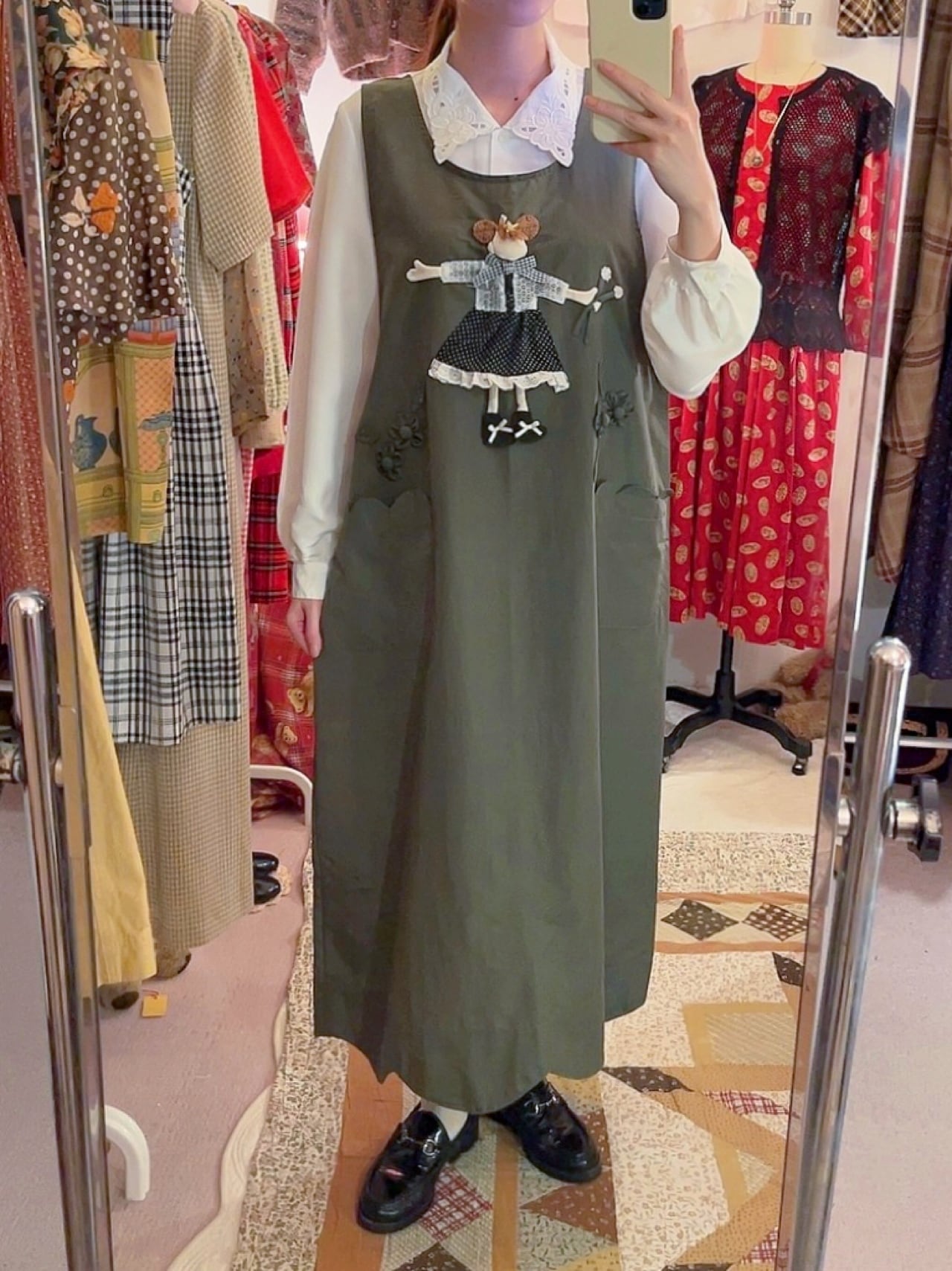 doll applique khaki jumper skirt