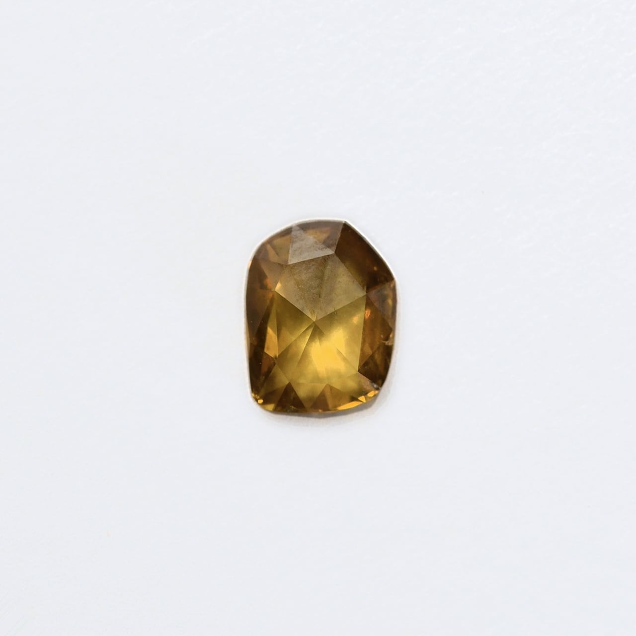ローズカット ナチュラルダイヤモンド 0.37ct