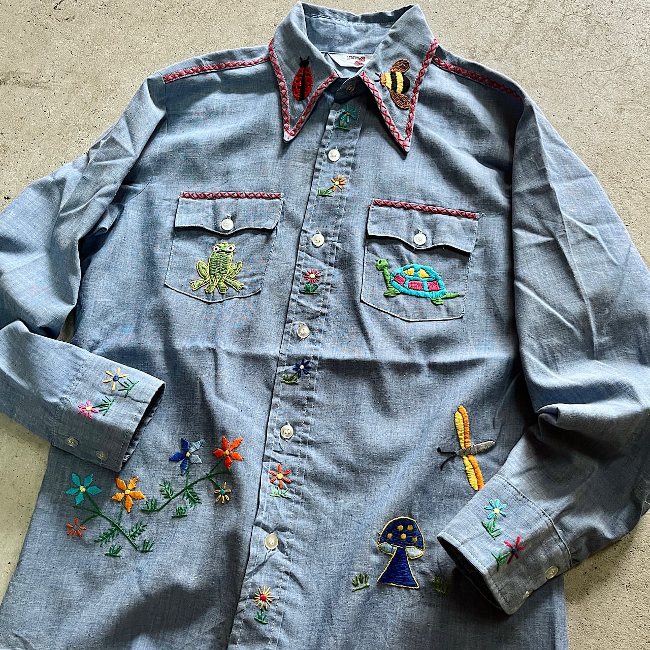 70年代 Levi's リーバイス 手刺繍デザイン シャンブレーシャツ ...