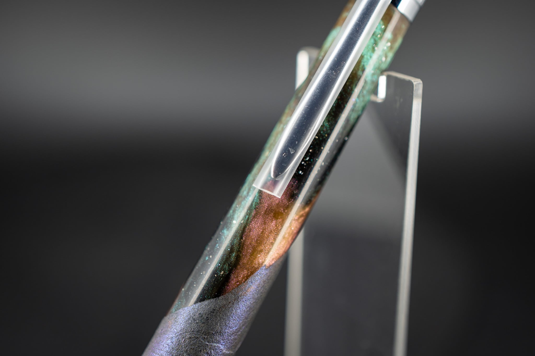 創造性と透明美】 レジン 拭き漆 沈金 勇魚 silver MP | 木軸ペン工房
