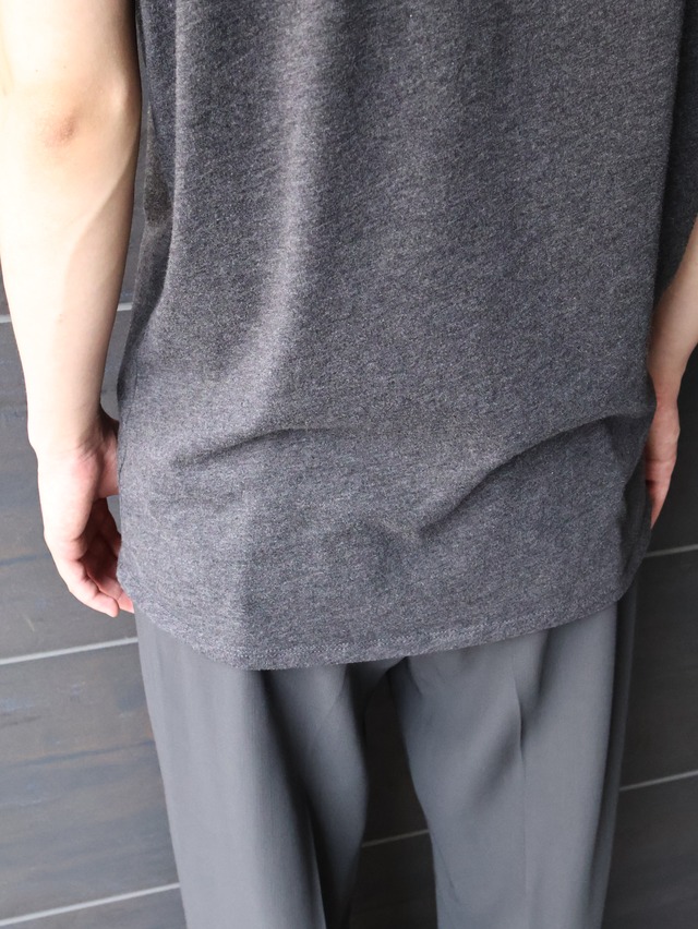【a.p.c】 graphic design top