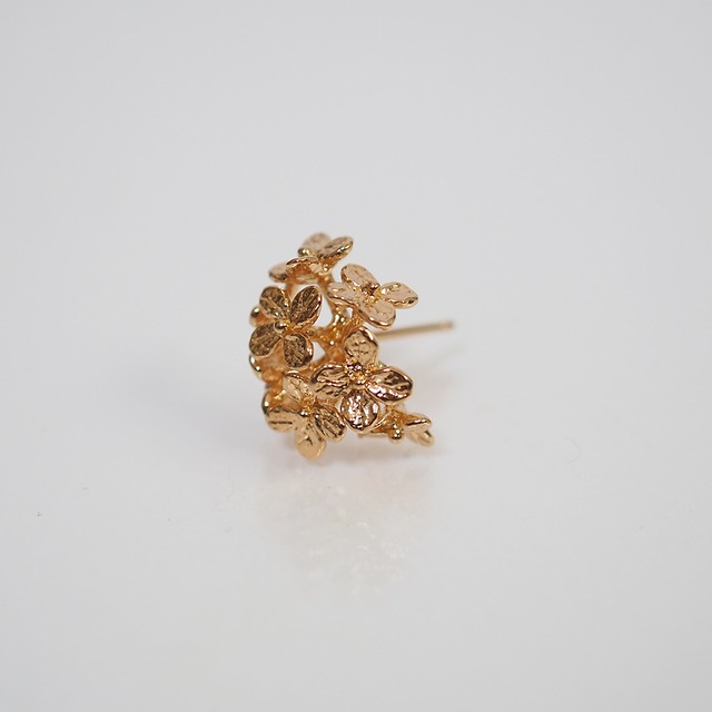 紫陽花のピアス(gold)