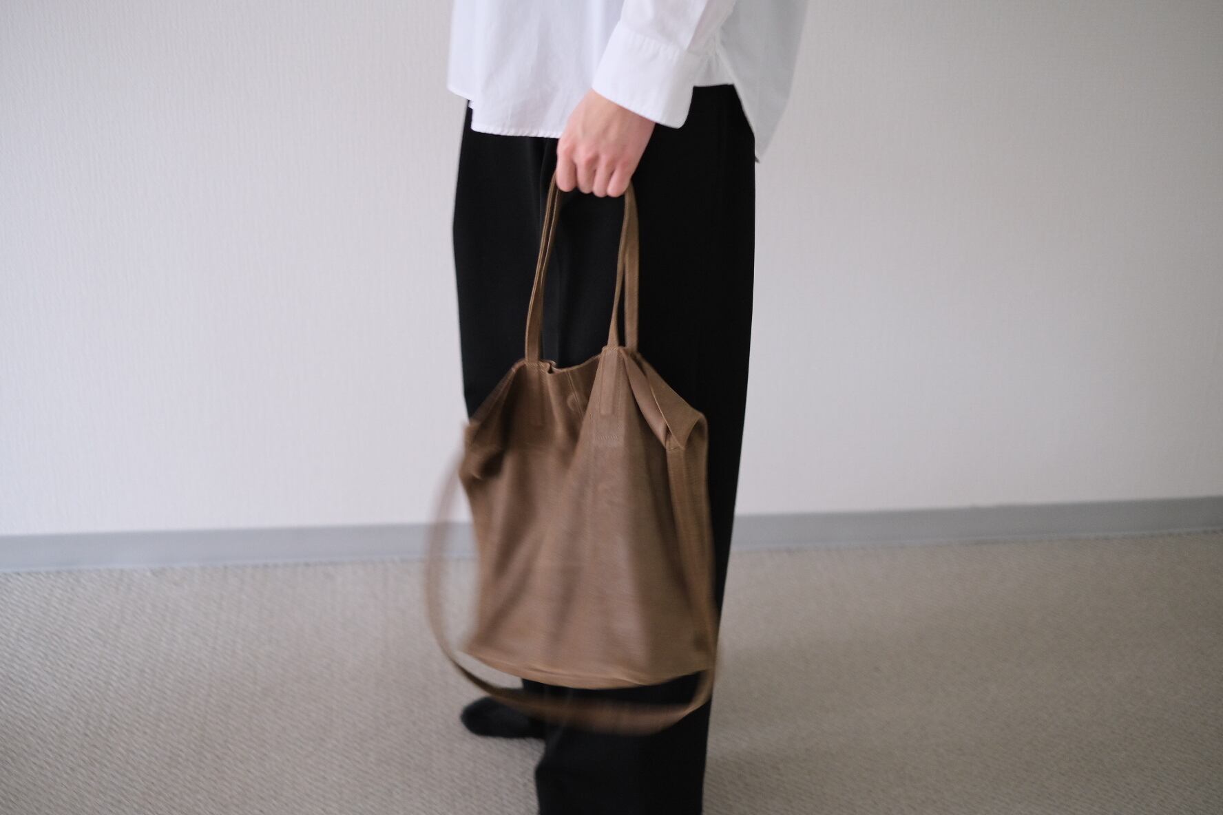 3WAY MEDIUM TOTE（M size）CRACK CAMEL | Morphee（モルフェ）
