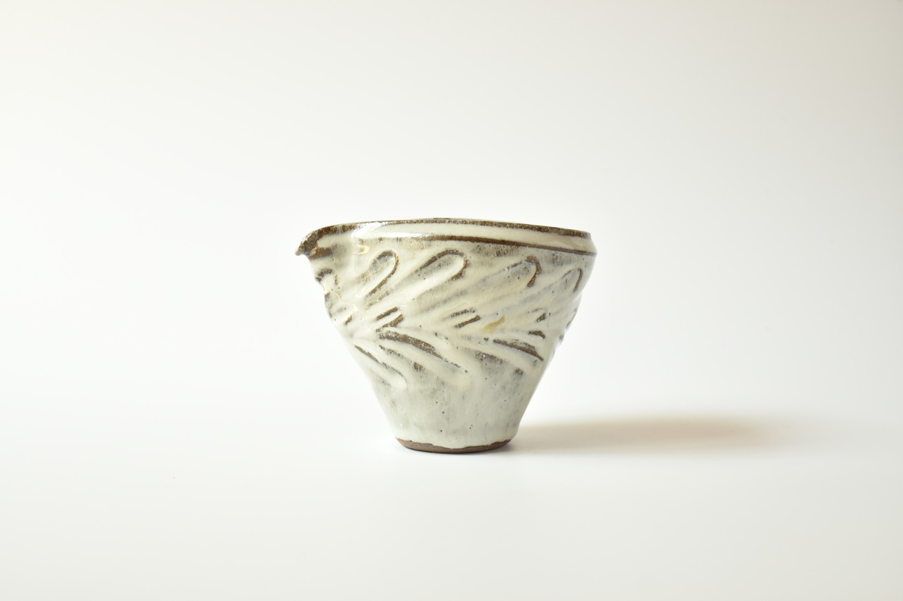 小代瑞穂窯 / 福田るい : しのぎ片口 酒器 草紋しのぎ 白