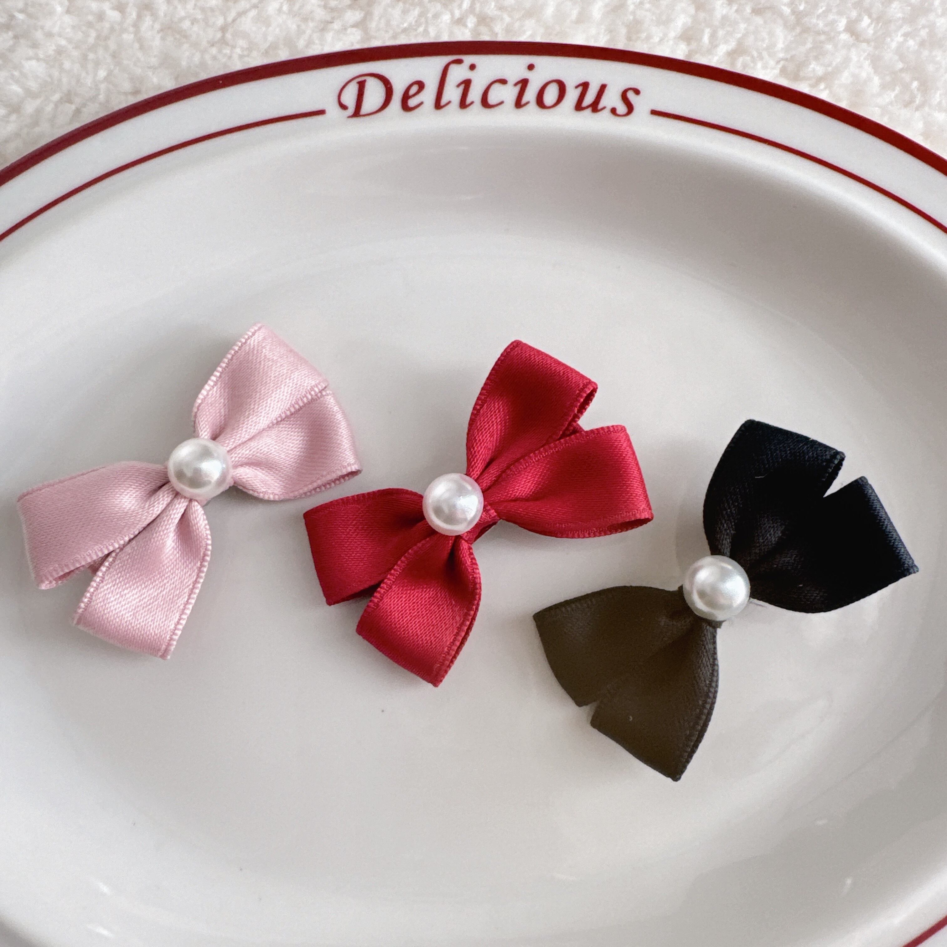 シンプルパールリボンパッチン