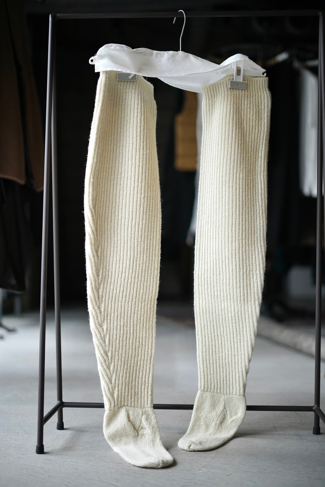 FUMIKA_UCHIDA / SHETLAND RIB STITCH TIGHT-HIGH SOCKS ( IVORY ,TOP
