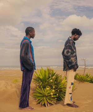 Lamrof / LM-26SS-CT01  AMI ART SHIRTS (BLACK)