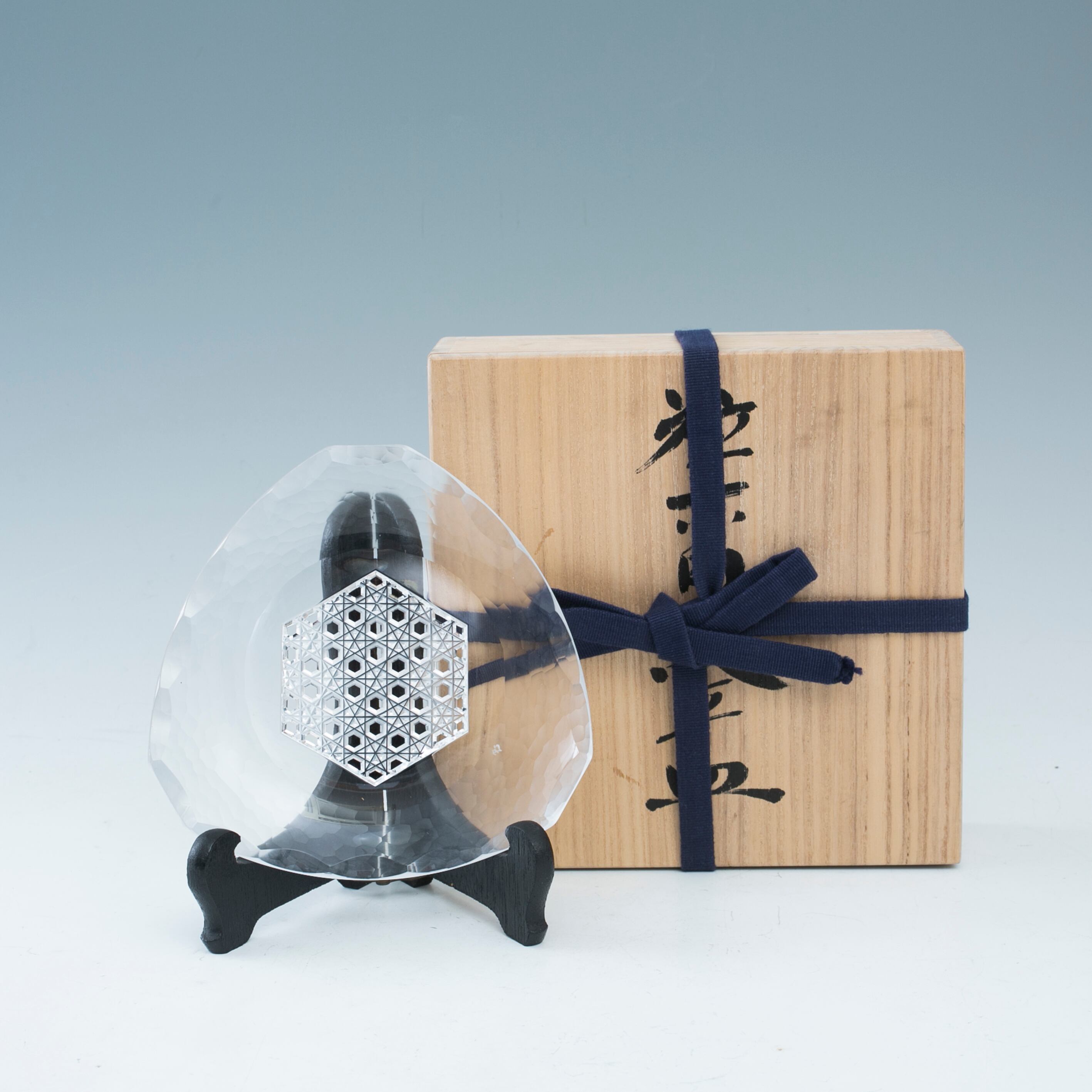 粒六角紋 ガラス平皿 白幡明 ガラス皿 ガラス工芸 ガラス作家 日本工芸