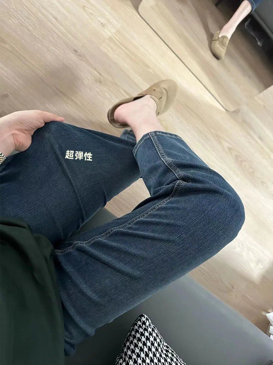 ハイウエストストレートレッグジーンズ レディース 伸縮性スリットデニムパンツ プラスサイズ 春秋 スリム コットンストレッチ素材