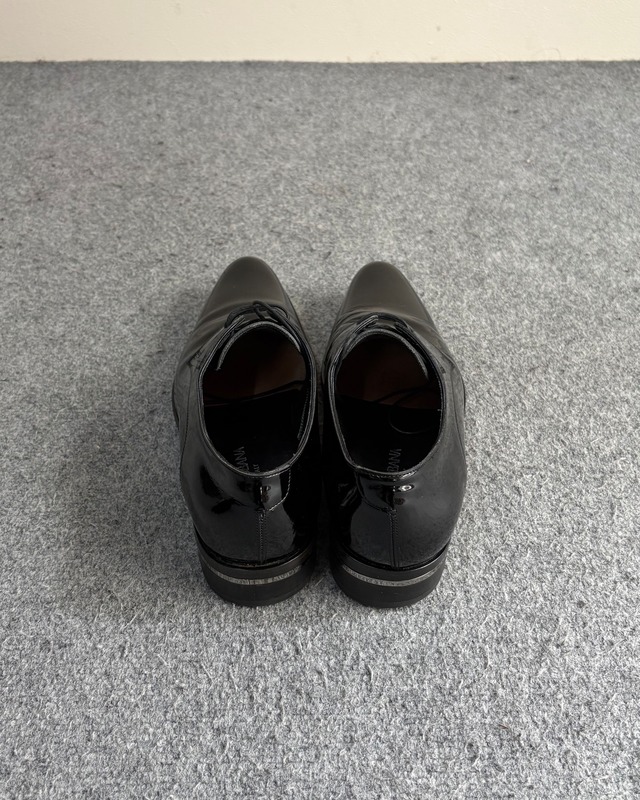 【DOLCE&GABBANA】 patent leather dress shoes