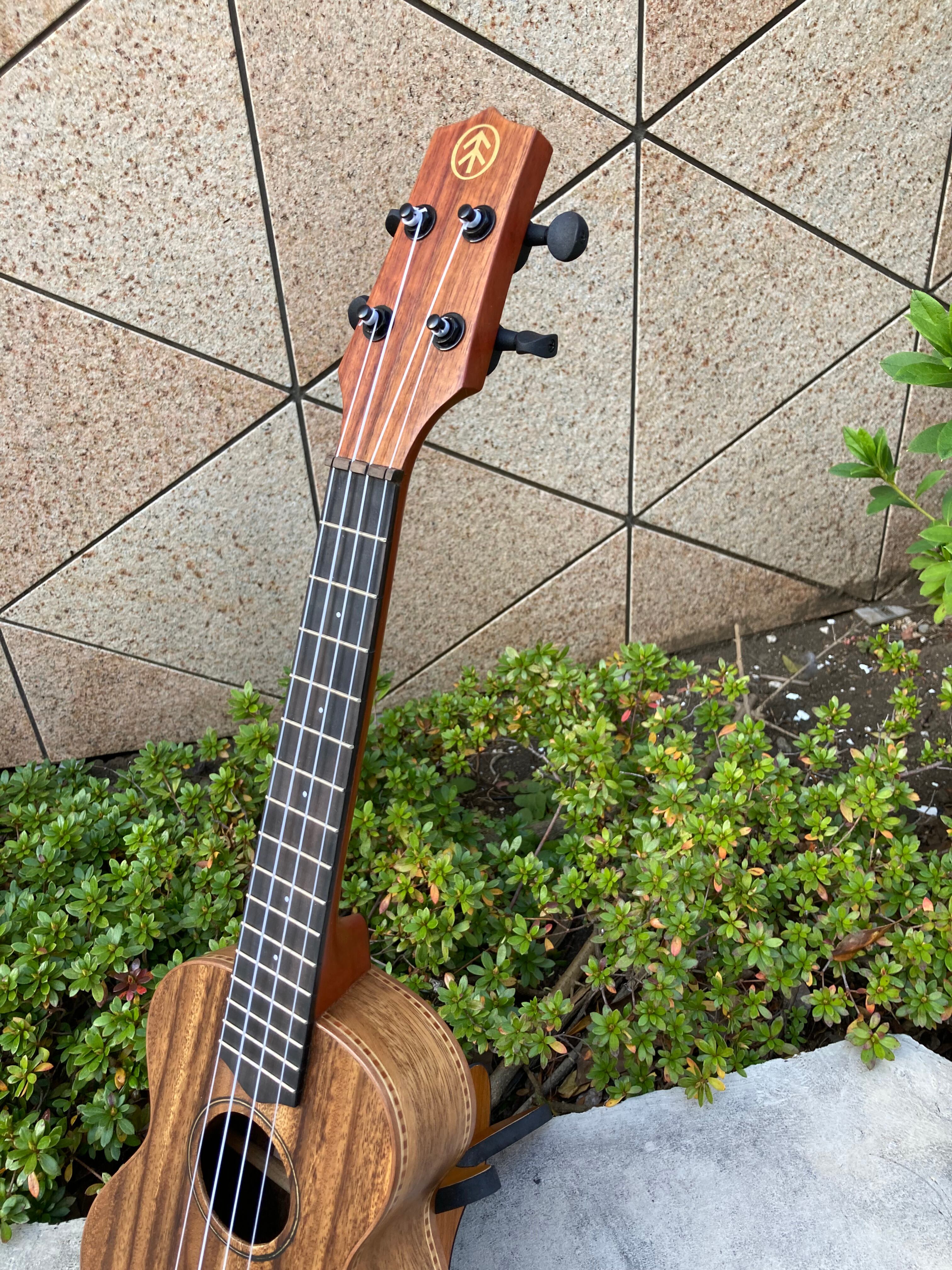 Acacia Soprano long neck | Cedar Wood's