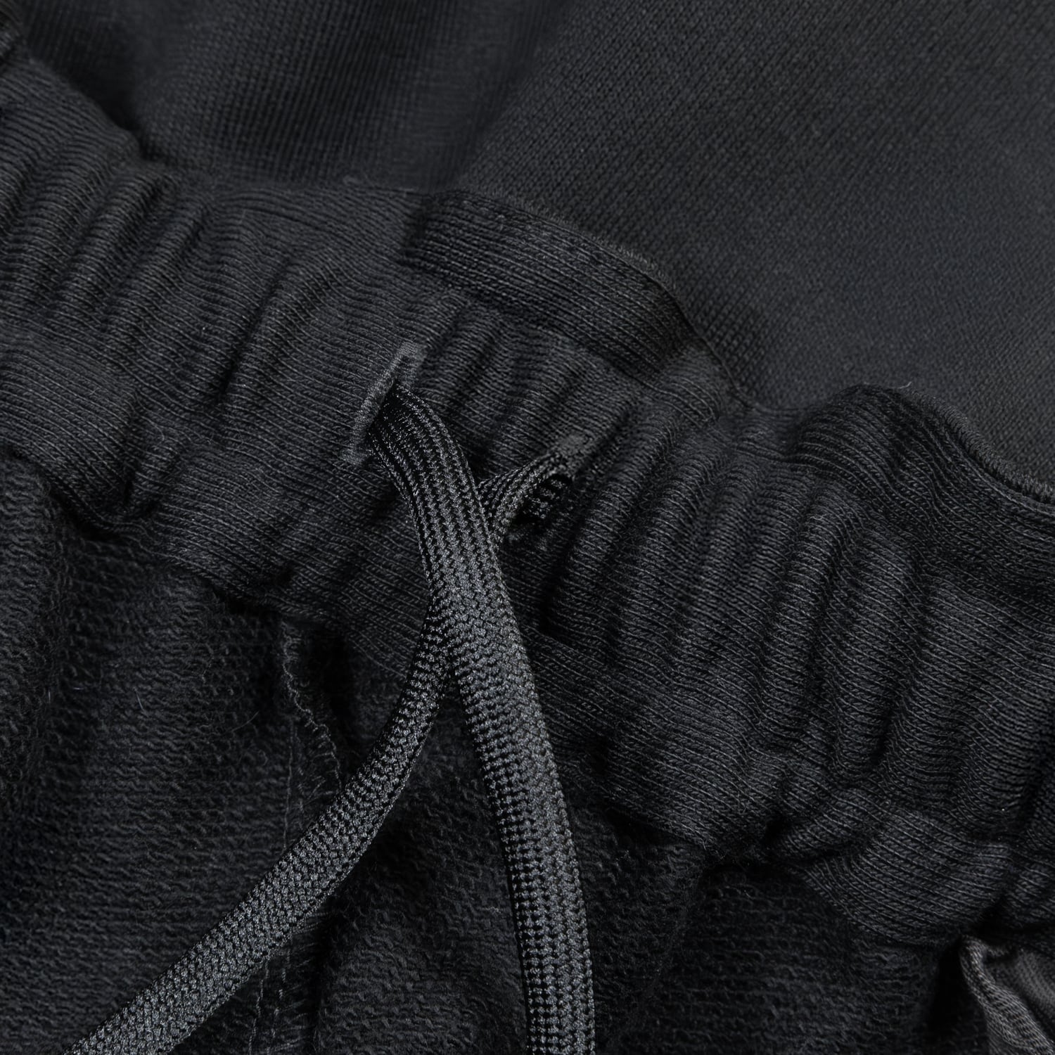 UNEEK BASEMNT - Discover independent style.