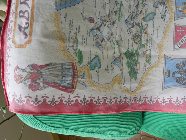 70s-80s Italian Souvenir "ABRUZZO" Map Cloth