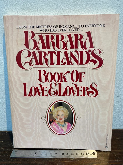 サイン 70's 洋書 BARBARA CARTLAND'S  BOOK OF LOVE&LOVERS
