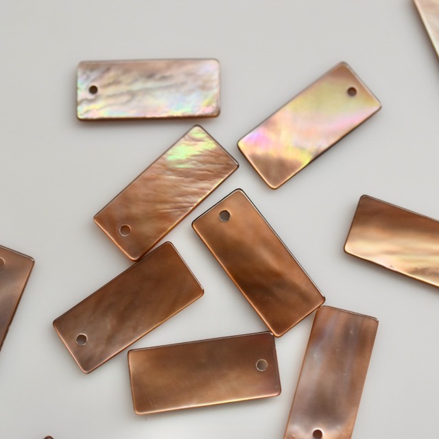 『ビンテージチャーム』日本 茶蝶貝 4個 18㎜ C-12