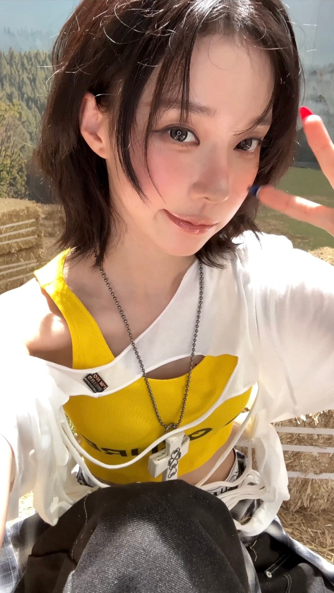 ☆aespa ウィンター 着用！！【SCULPTOR】Cross Hair On Strap Wallet