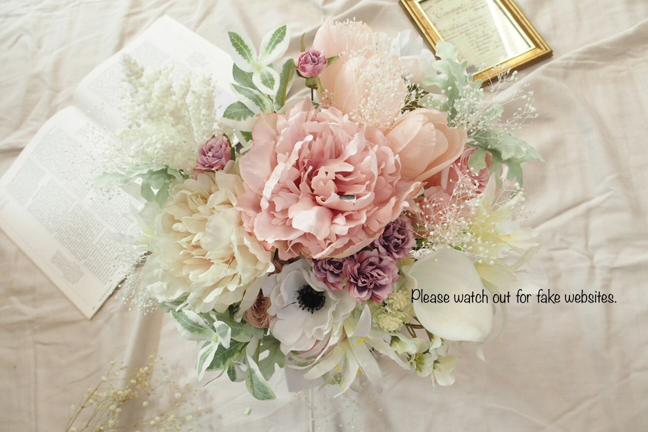 ピオニー　芍薬　白　クラッチブーケ　ブートニア ピオニー 芍薬 白 クラッチブーケ ブートニア 芍薬の淡色ブーケ