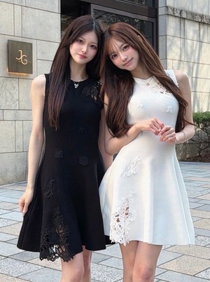 フローラルエンブロイダリーワンピ―ス