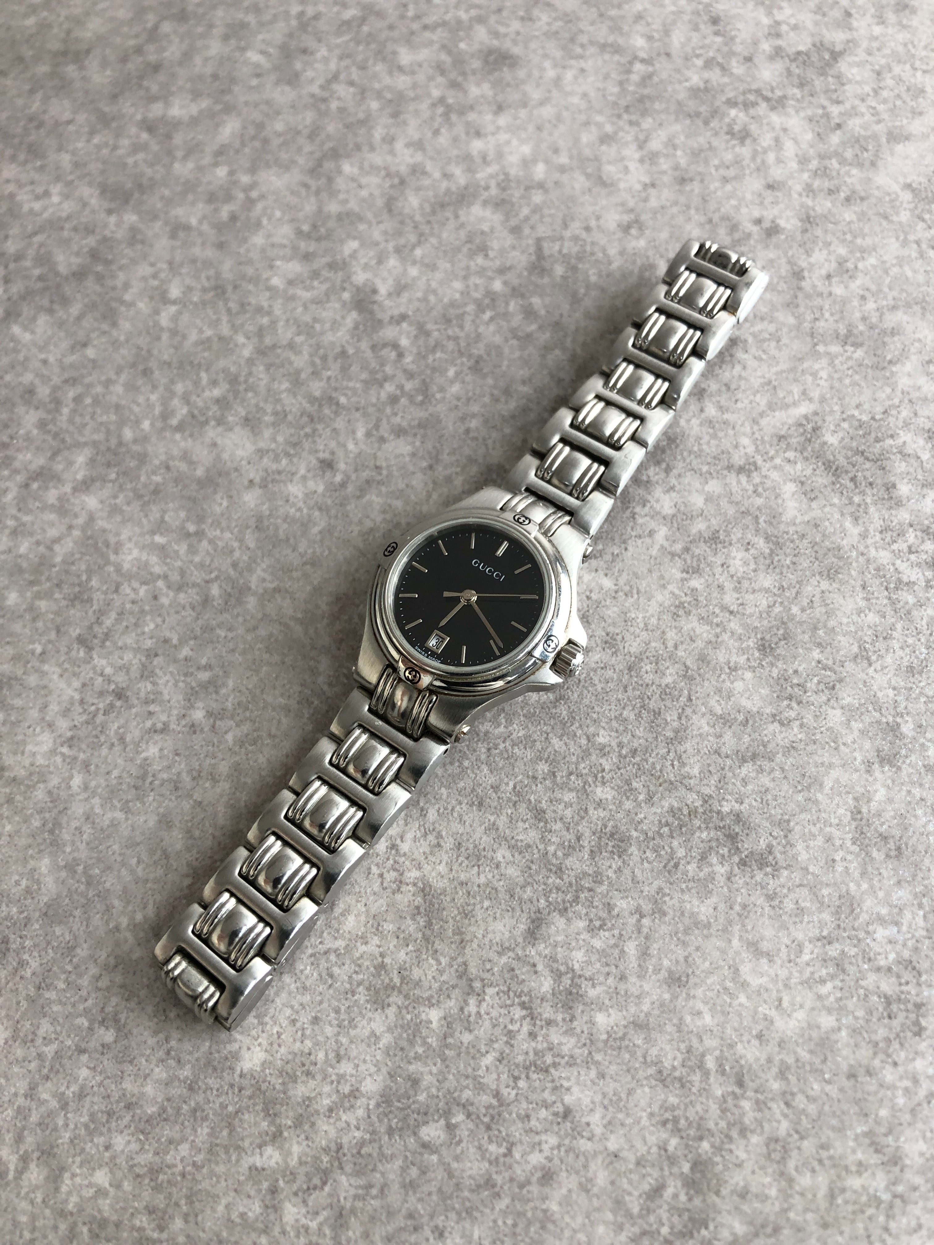 GUCCI グッチ 腕時計 シルバー GG ステンレススチール 9040L vintage