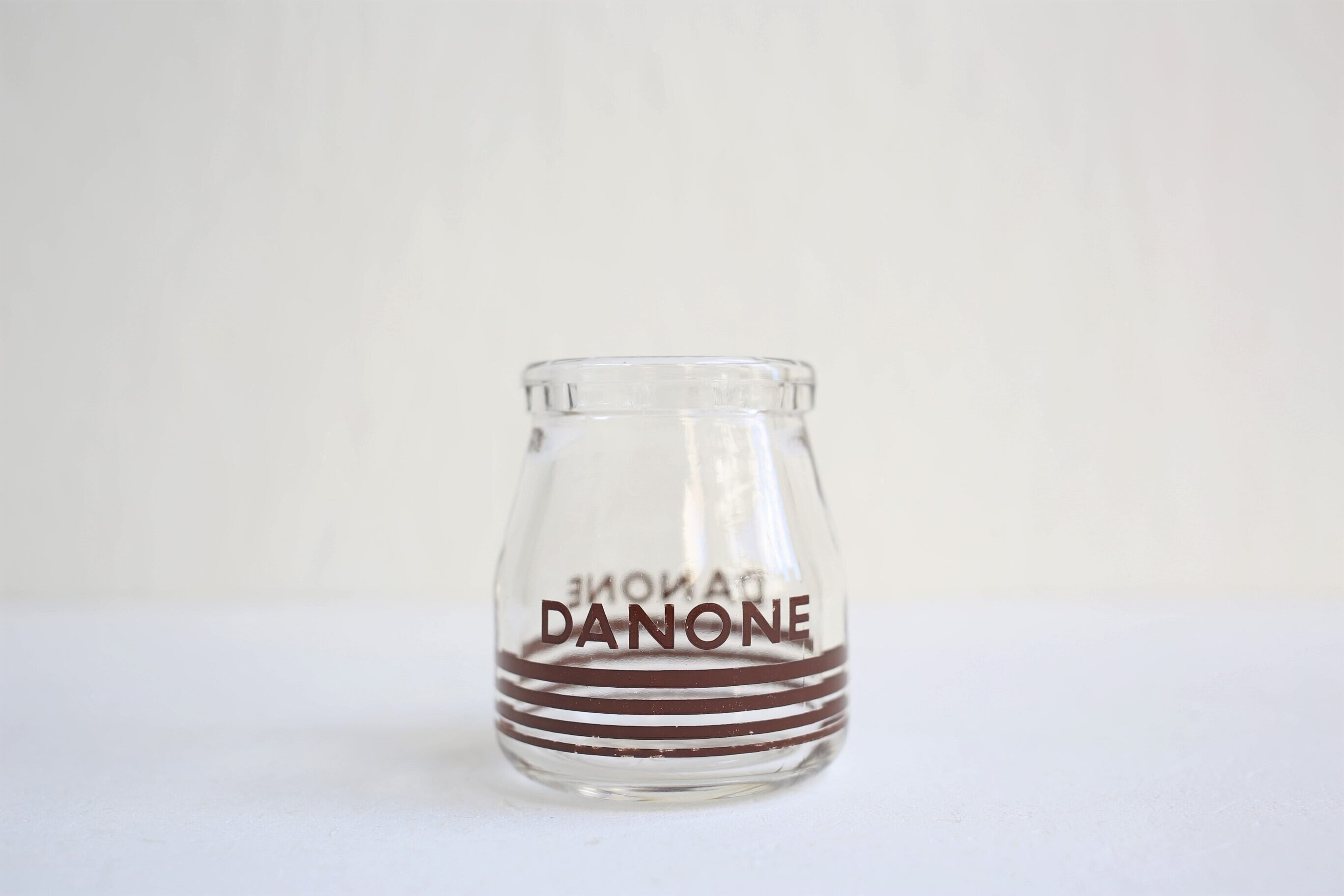 フランス アンティーク ヴィンテージ『DANONE』 ガラスビン ヨーグルトポット(小) N-01273