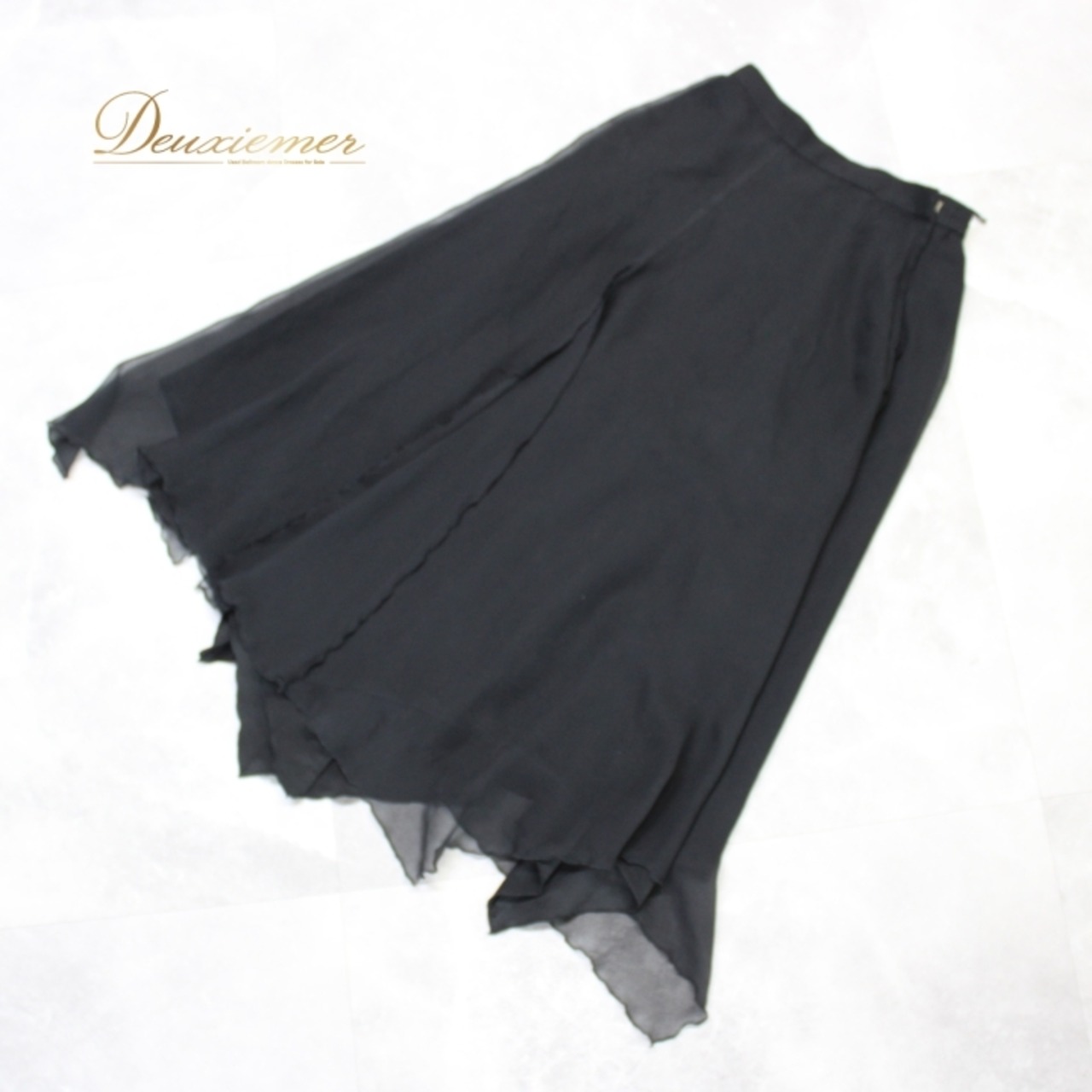 社交ダンス 衣装 スタンダード ズボン パンツ ボトムス 練習着 レッスンウェア オールシーズン 黒 無地 チャコット Chacott ブラック系 シンプル ファスナー ストレッチ おしゃれ レディース ダンスウェア 体型カバー 大人 女性用 フォーマル かわいい 動きやすい ブランド タフタ素材 軽量 通気性 良好 上品 デイリーユース 使いやすい