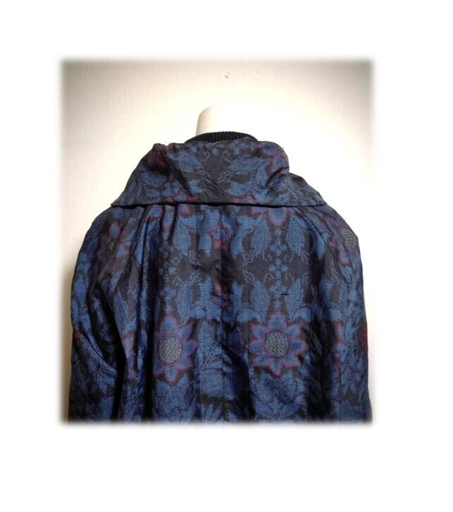 【新品未使用】大島紬 ラグラン袖ショートジャケット 着物リメイク 作家さん購入 大島紬のノーカラー刺し子ジャケット リバーシブル 茶七宝 着物