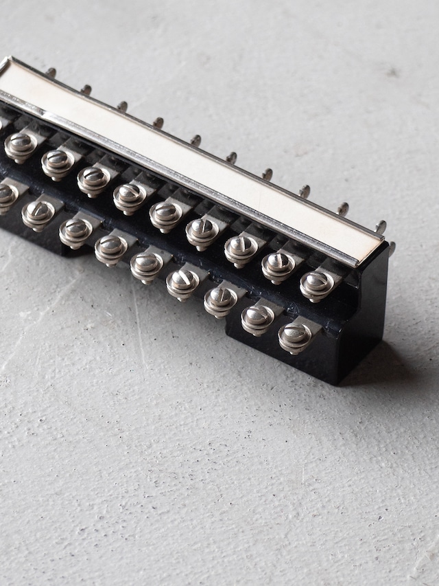 unknown vintage Terminal board