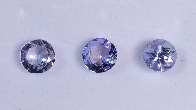 YouTube174-7 ゾイサイト3石BOX