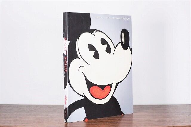 MICKEY MOUSE THE EVOLUTION, THE LEGEND, THE PHENOMENON !/visual book