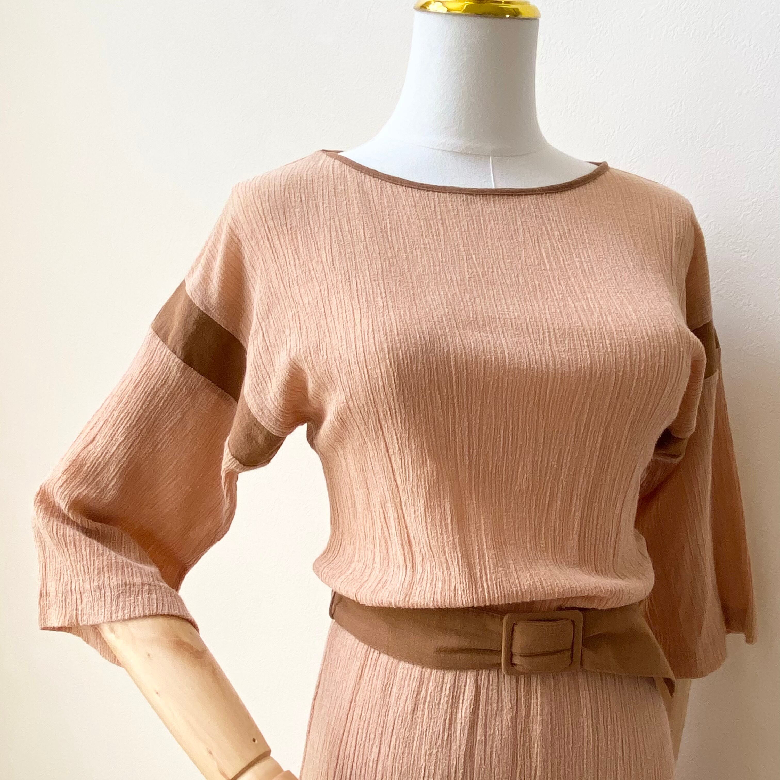 レディース ユーロ ヴィンテージ 70 80年代 Switzerland製 ワンピース ヨーロッパ古着 スイス ピンクベージュ 日本s Roger S Ladies ロジャース レディース レディース ユーロ ヴィンテージ 70 80年代 Switzerland製 ワンピース ヨーロッパ古着 スイス ピンクベージュ 日本s Roger S Ladies ロジャース レディース