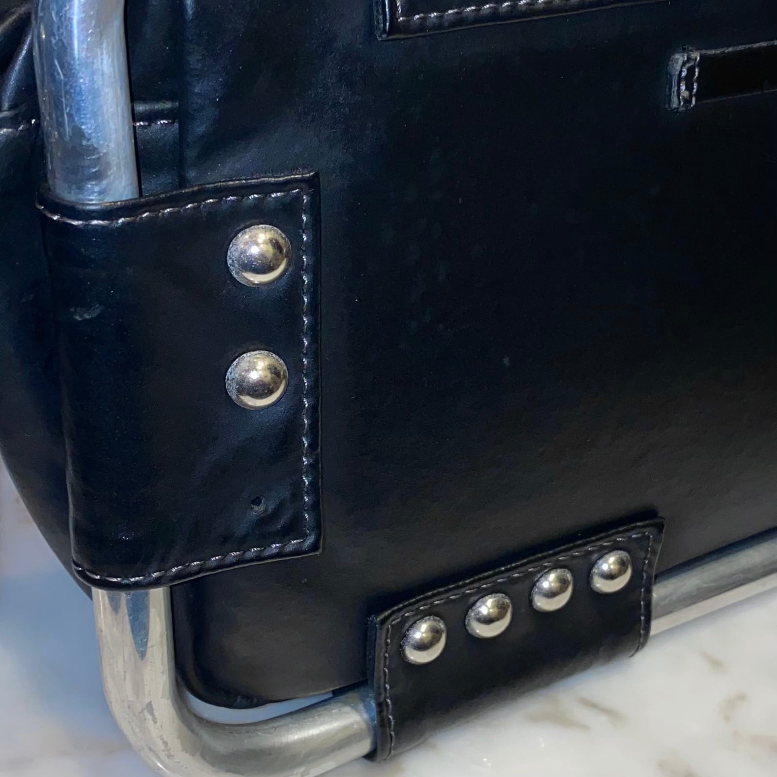 JEAN PAUL GAULTIER leather shoulder bag “pipe frame” | NOIR JEAN PAUL GAULTIER leather shoulder bag “pipe frame” | NOIR