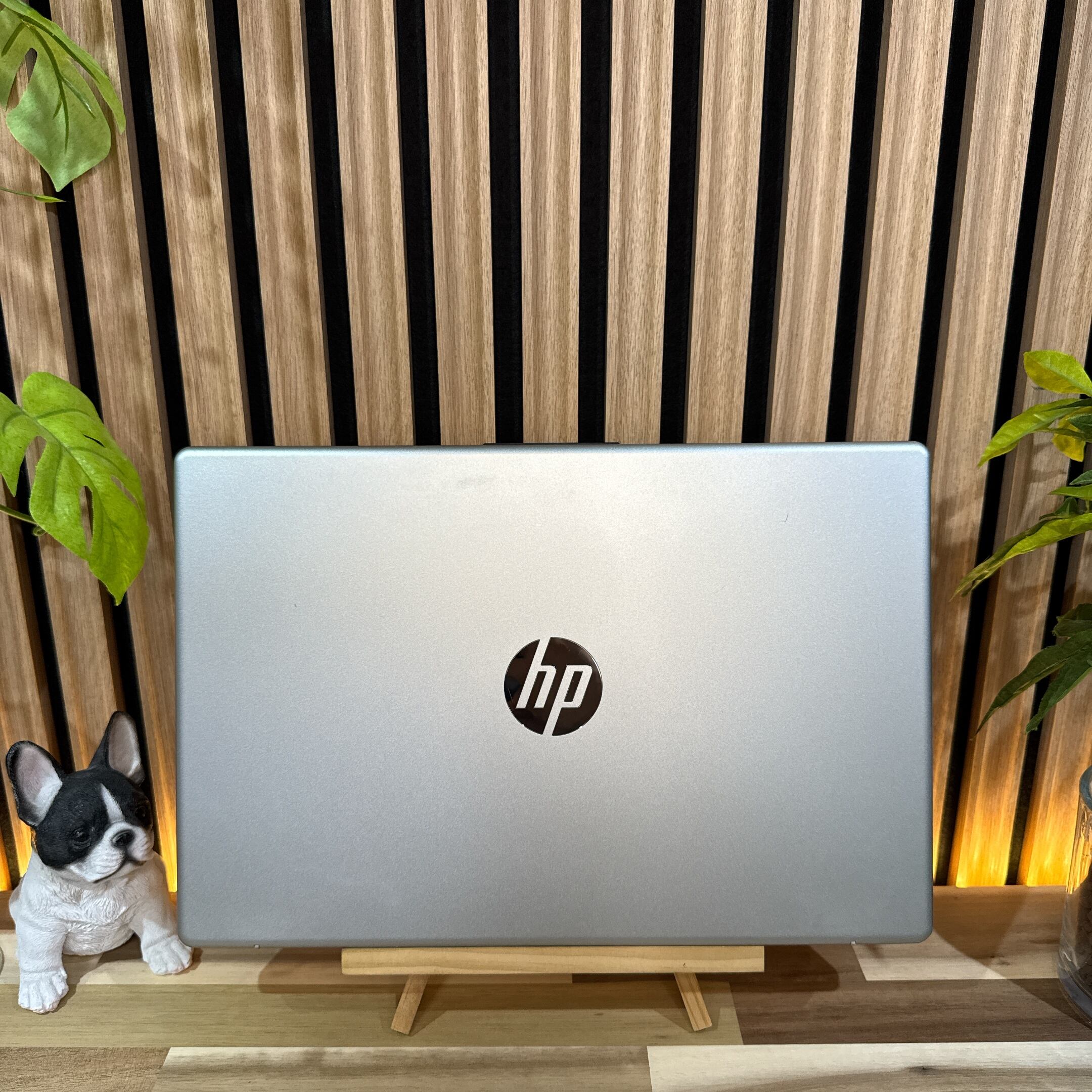公式ショップ限定価格❣️/ 準美品《新型2025年モデル》HP Laptop 14