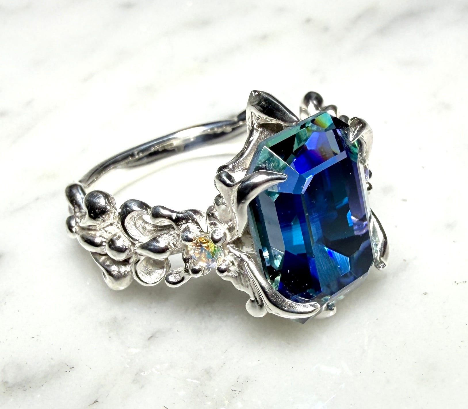BLUE ROSE