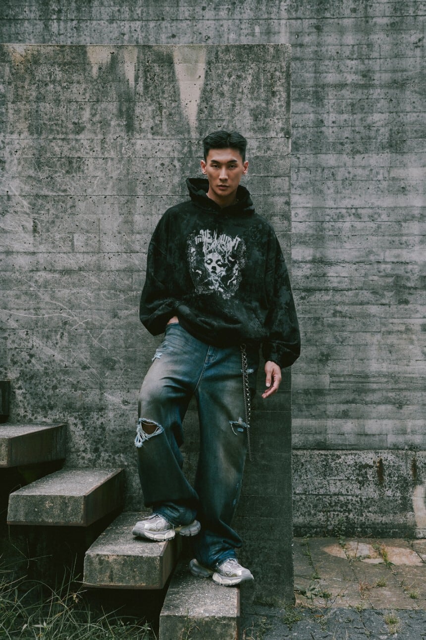 ☆SEVENTEEN ディノ 着用！！【ROARINGRAD】Independent washed hoodie