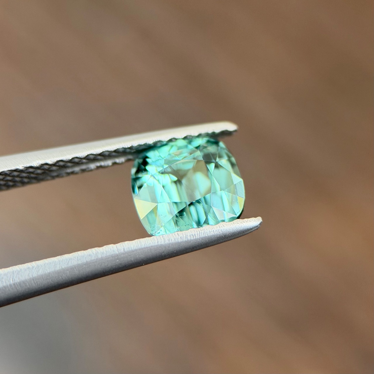 新春企画 [5] トルマリン 5.8x6.2mm, 1.13ct, アフガニスタン産