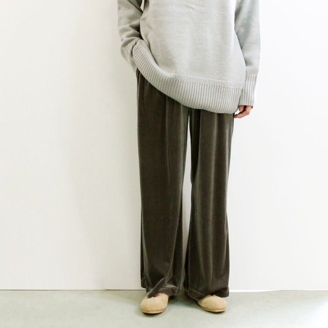 KHA:KI カーキ　MIL-21FPT152　VELOR　STRAIGHT　PANTS　ベロアストレートパンツ