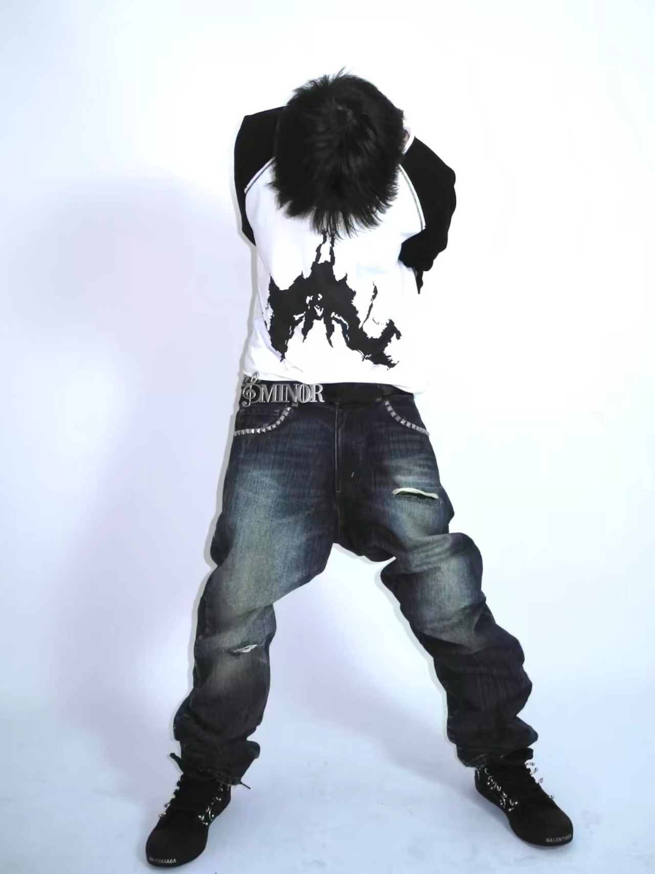 【UCANTBELIKEME】SKULL PATCH Distressed Straight Denim Pants