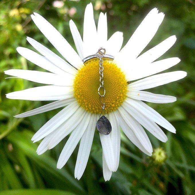 【一点物】✦⋆.すみれの花咲く頃⋆.アイオライトティアドロップシェイプイヤーカフ⋆.·サージカルステンレス⋆.·✦