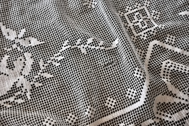 フランス 150c 8人のプットーと4人の蝶々とレースカーテン アンティーク