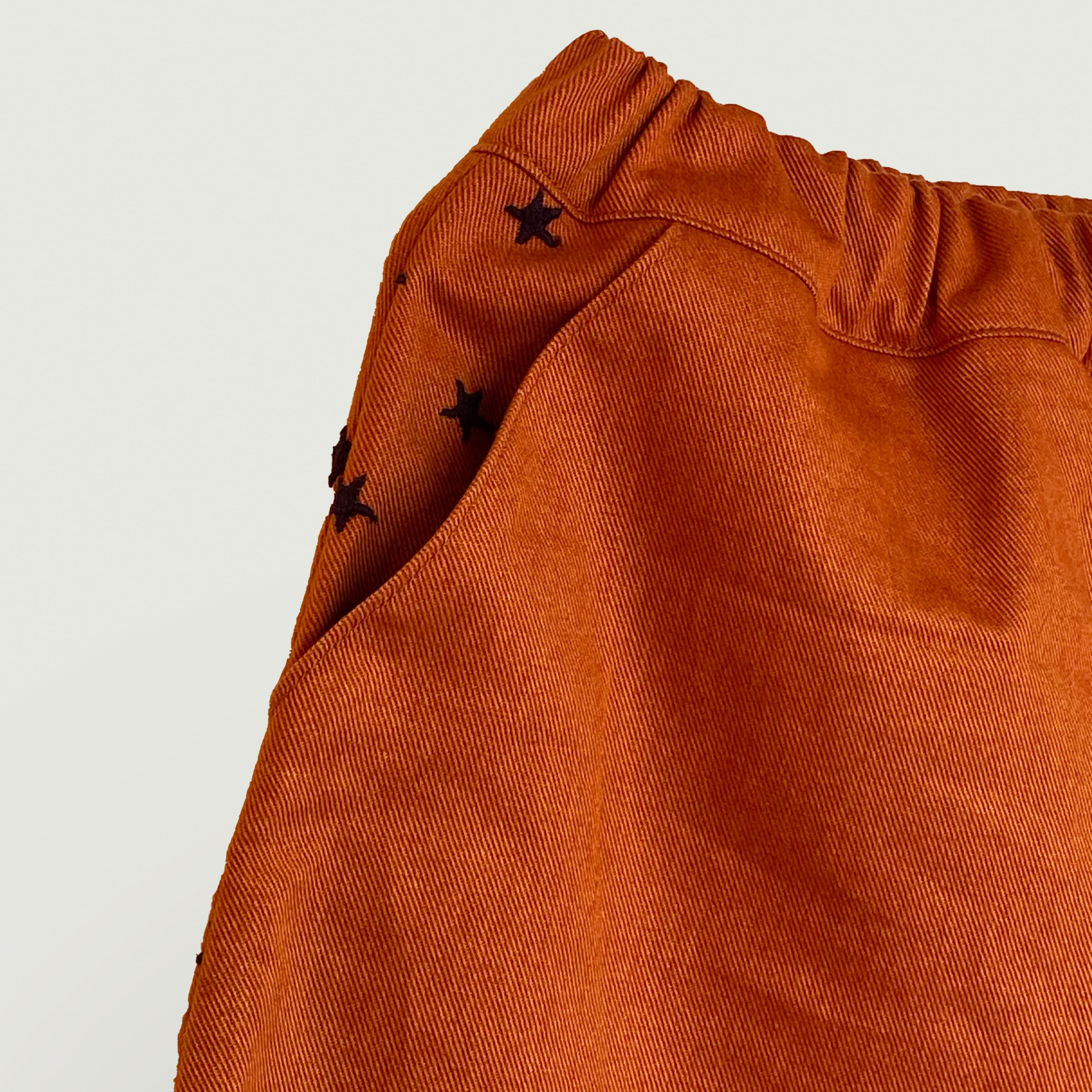 オールドデニムのサルエルパンツ