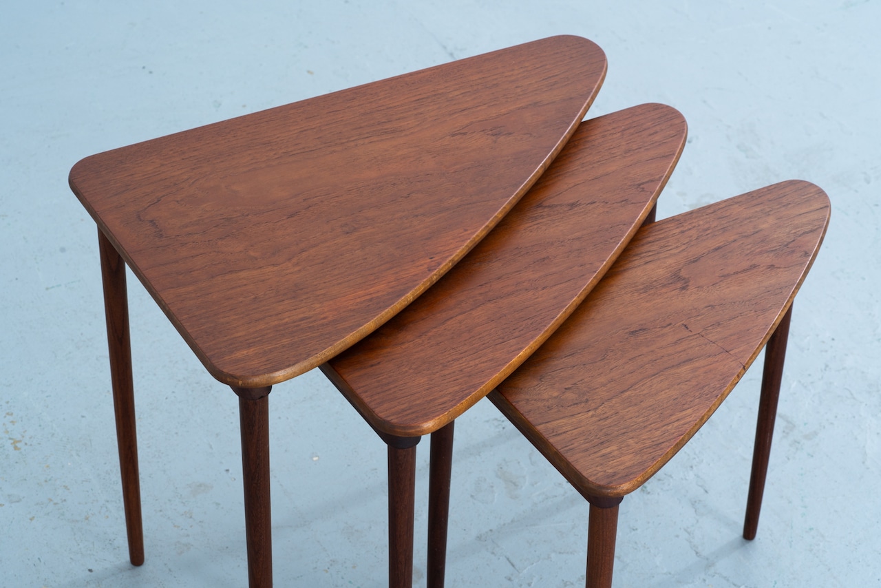 【as it is】Nest Table